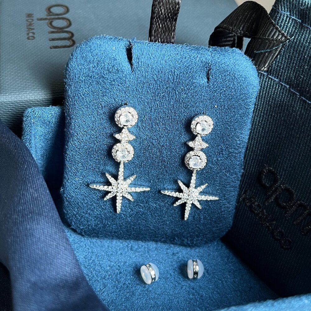 Silver Star Drop Earrings ✨